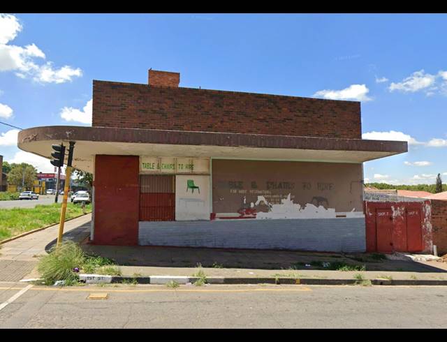 248M² BUILDING FOR SALE IN MALVERN